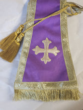Load image into Gallery viewer, Large Visitation/Confessional Reversible stole #11324
