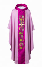 Load image into Gallery viewer, HB135 - All seasons Hand Embroidered Chasuble