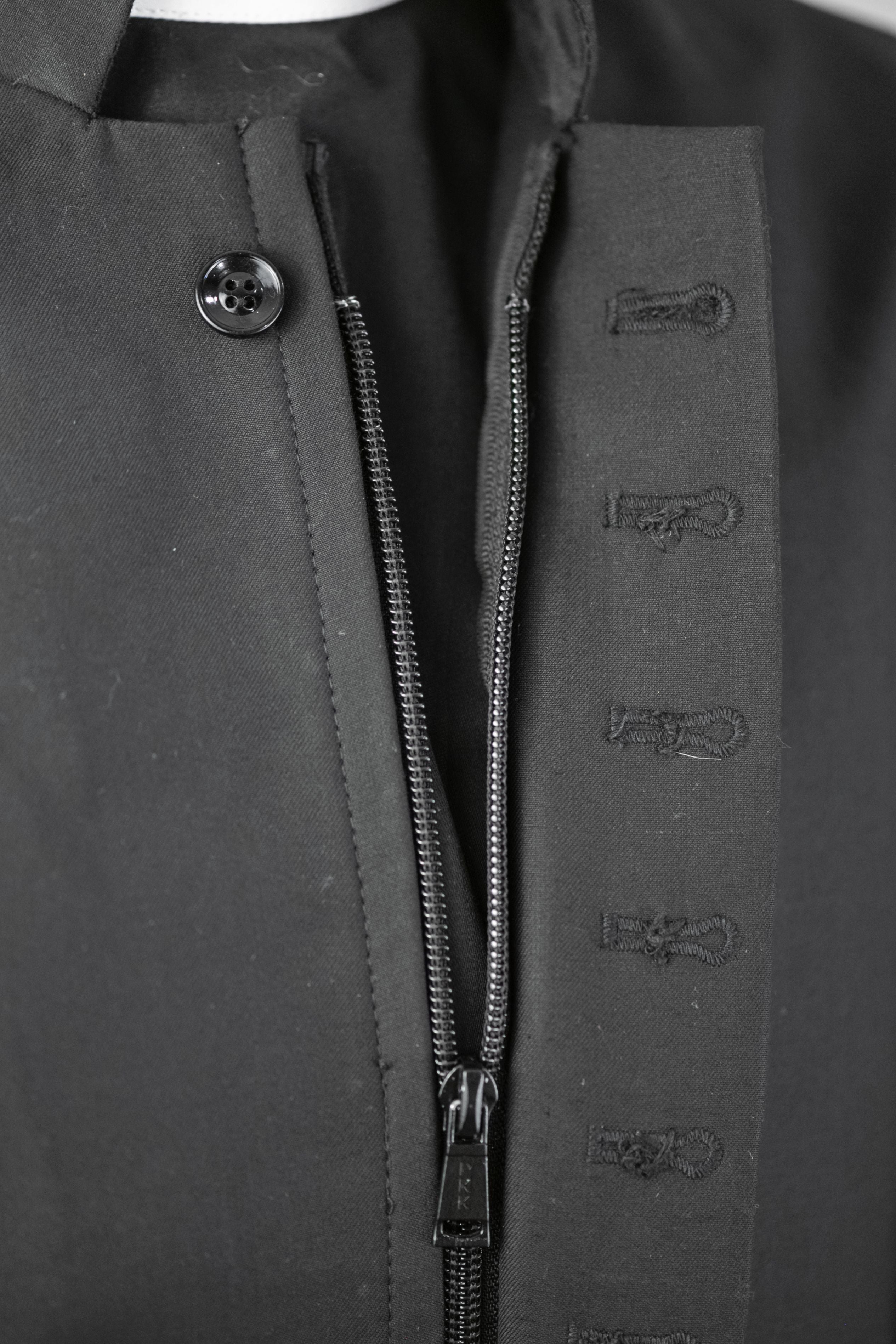 mds-C25- 18/33 button Classic Roman cassock-with/without zipper .
