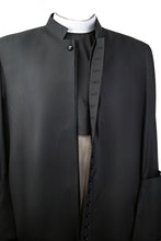Load image into Gallery viewer, mds-C25- 18/33 button Classic Roman cassock-with/without zipper .
