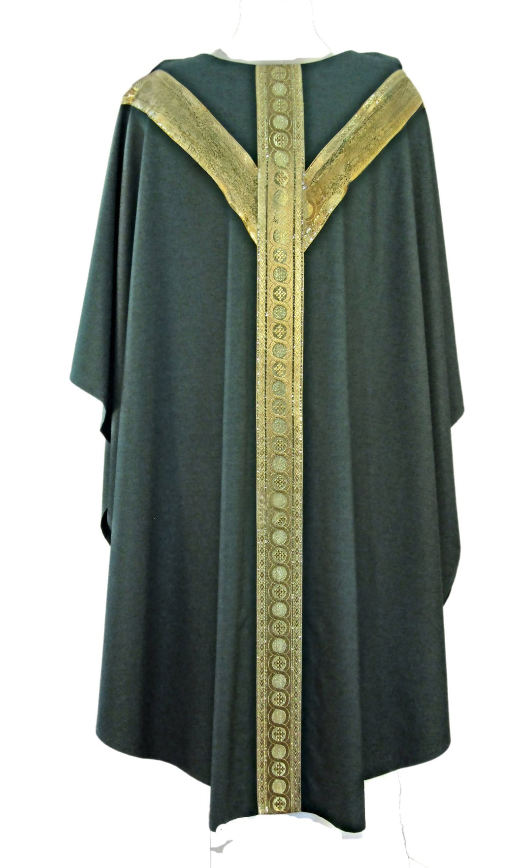 #Y2311 - Gold metallic Y orphrey chasuble.