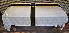 mds # 11121 - Elegante Chasuble and Funeral Pall Hand embroidered.