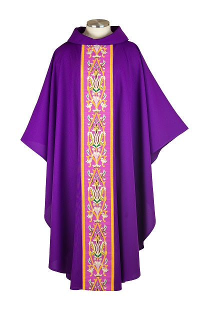 15613  Crown and Flower Chasuble
