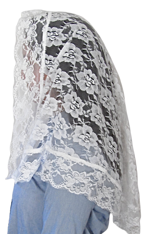 mds - Lace with lace trimmed mantilla #2100